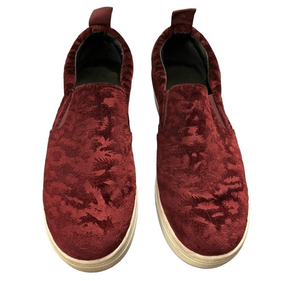 Circus by Sam Edelman Scotlyn Wine Animal Spot Velvet Slip On Sneaker Shoe 8.5 - Picture 10 of 12